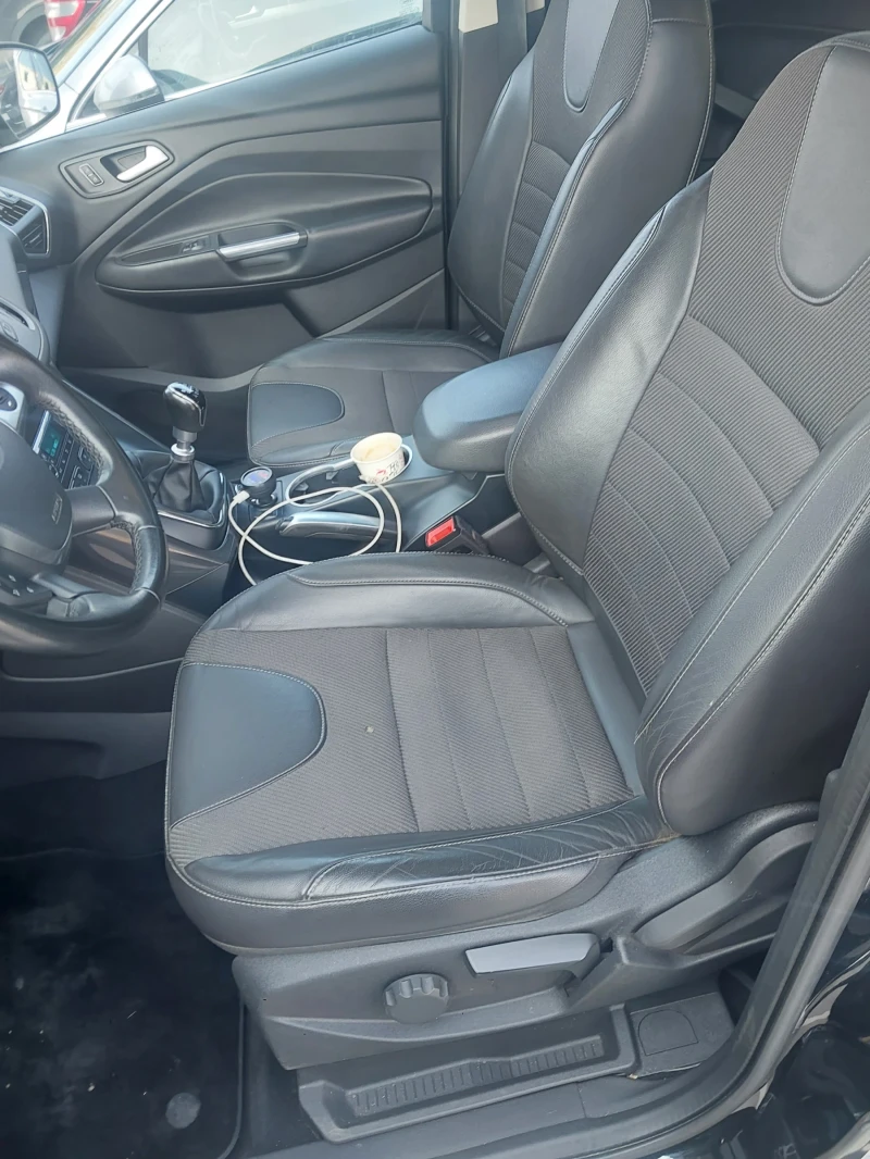 Ford Kuga, снимка 8 - Автомобили и джипове - 47807753