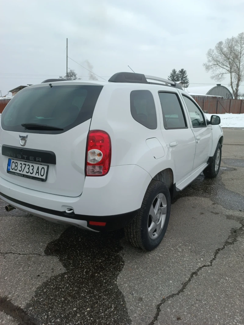 Dacia Duster 1.6, снимка 4 - Автомобили и джипове - 48705136