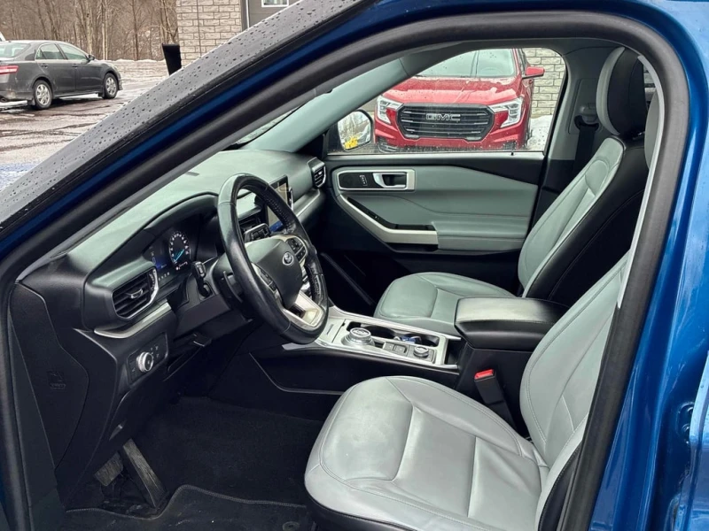 Ford Explorer * XLT 4WD * CARFAX * БЕЗ ПЪРВОНАЧАЛНА ВНОСКА, снимка 5 - Автомобили и джипове - 52972393