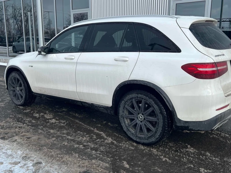 Mercedes-Benz GLC * AMG 43 * CARFAX * ЦЕНА ДО БГ, снимка 2 - Автомобили и джипове - 53196772