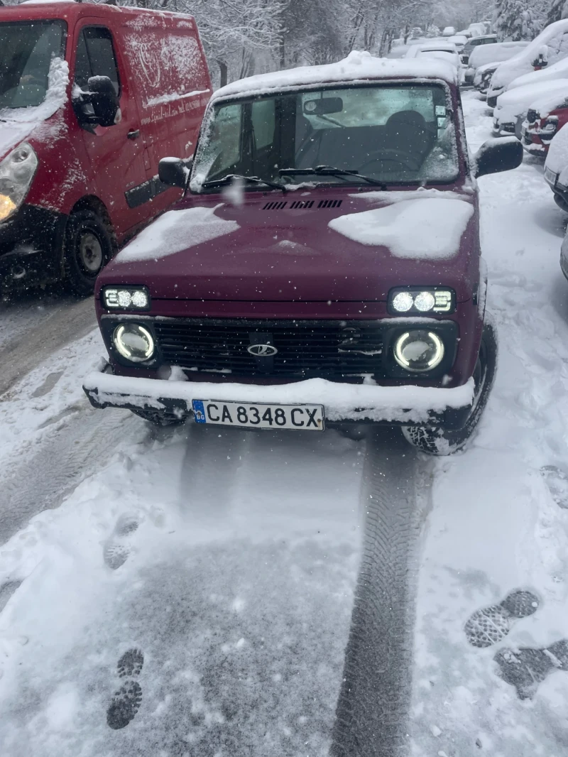 Lada Niva Двуврата, снимка 13 - Автомобили и джипове - 53580282
