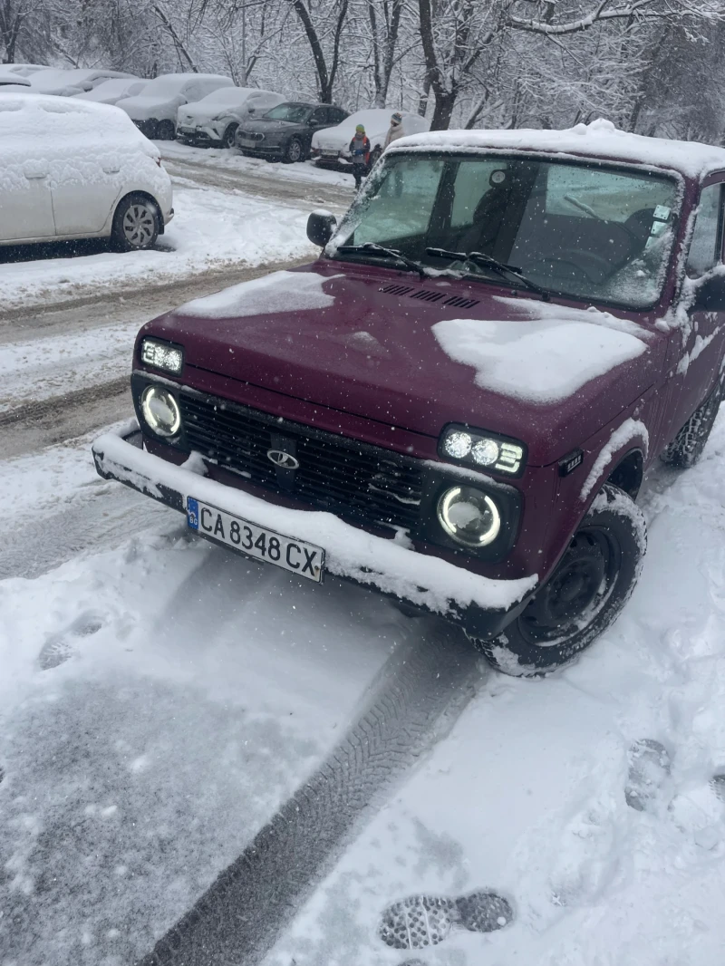 Lada Niva Двуврата, снимка 14 - Автомобили и джипове - 53580282