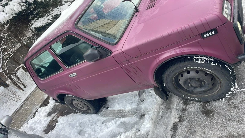 Lada Niva Двуврата, снимка 3 - Автомобили и джипове - 53580282
