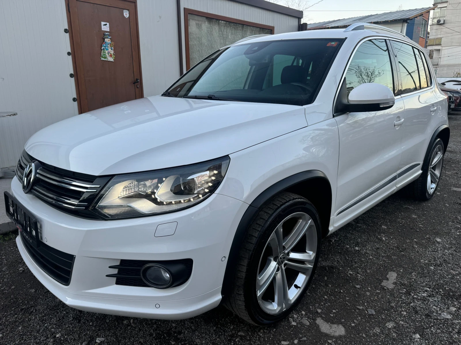 VW Tiguan 2.0TSI 4x4 FULL MAXX SWISS, снимка 1
