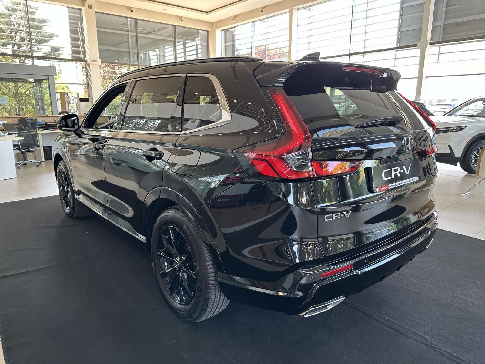 Honda Cr-v 2.0 i-MMD Advance Tech P:HEV - изображение 7