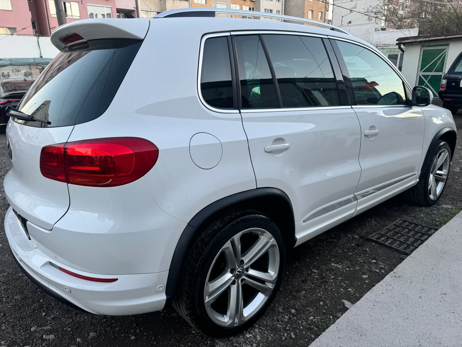 VW Tiguan 2.0TSI 4x4 FULL MAXX SWISS - изображение 3