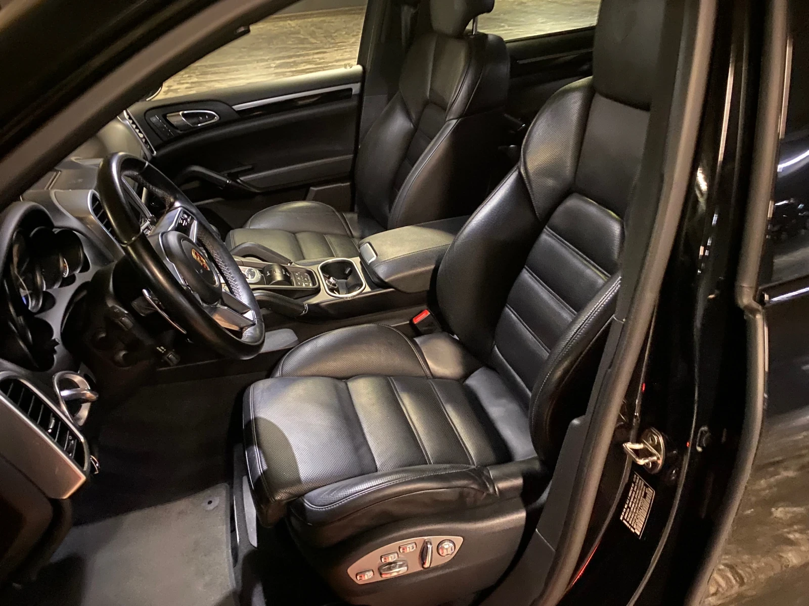 Porsche Cayenne Plug-in Hybrid Platinum Edition , снимка 6 - Автомобили и джипове - 54001890