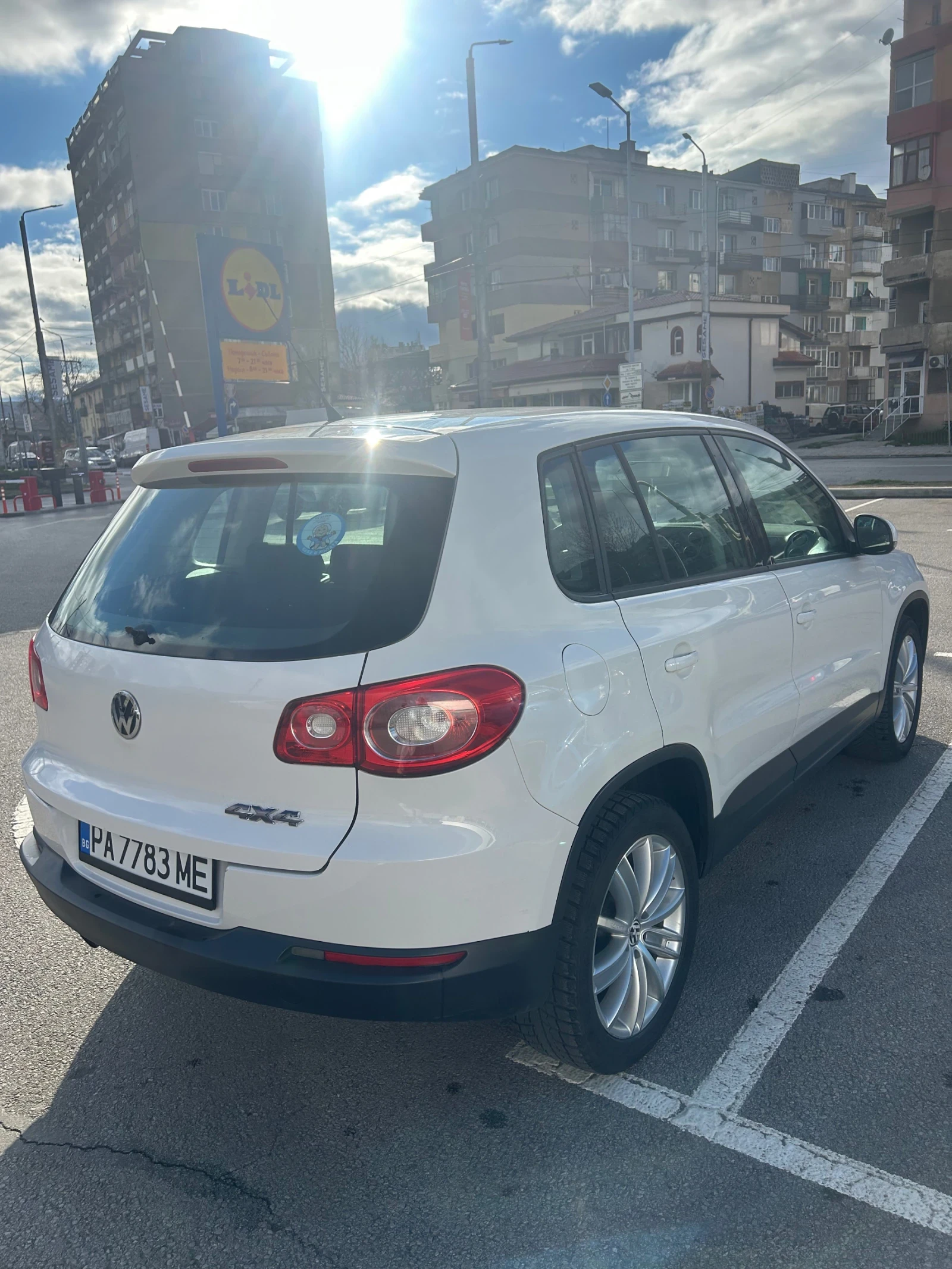 VW Tiguan 1.4 TSI 4 Motion Германия /регистрирана , снимка 5 - Автомобили и джипове - 54082154