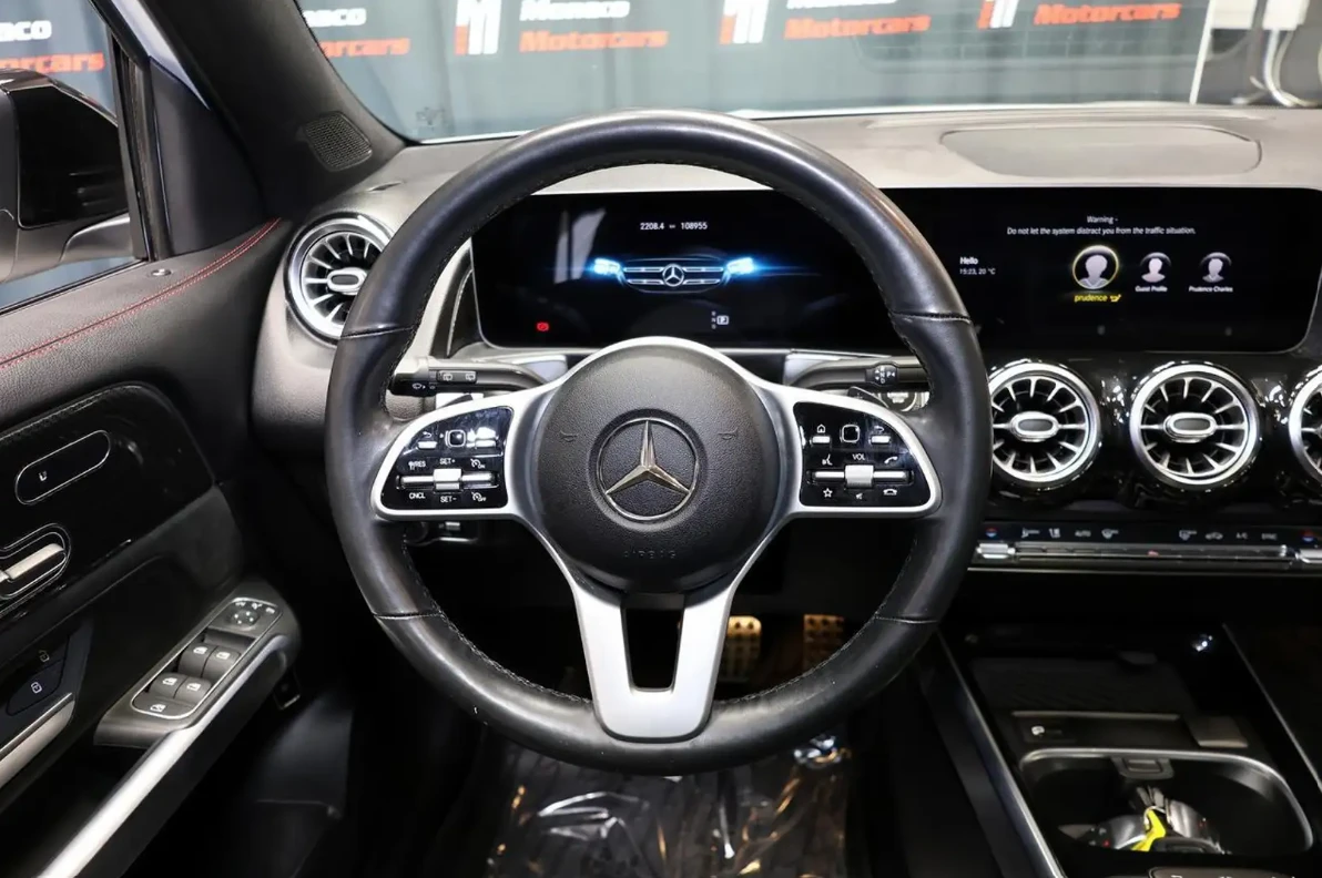 Mercedes-Benz GLB 250 AMG&Night Package / Carbon trim, снимка 7 - Автомобили и джипове - 54969145