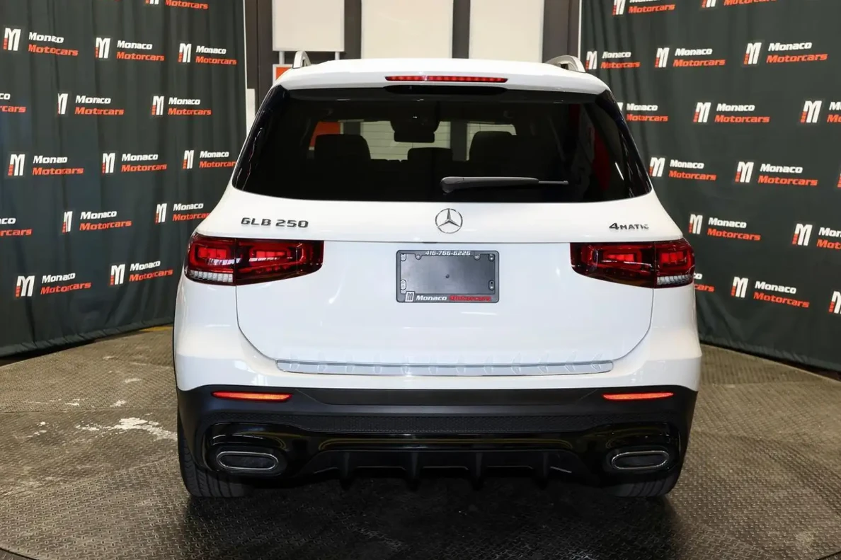 Mercedes-Benz GLB 250 AMG&Night Package / Carbon trim, снимка 4 - Автомобили и джипове - 54969145