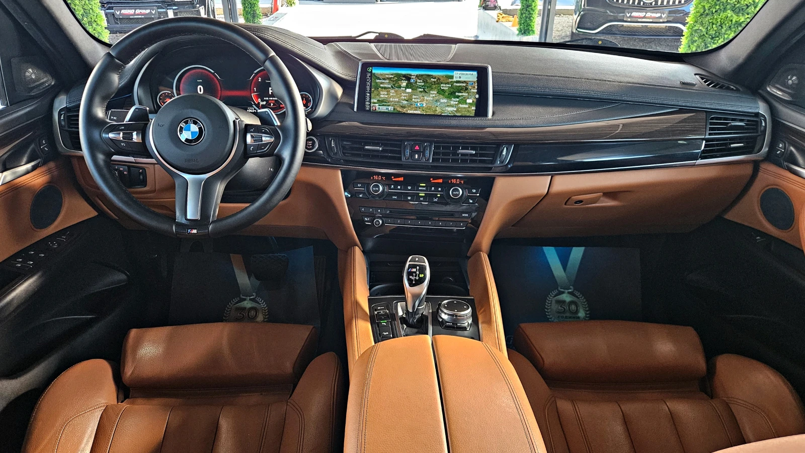 BMW X6 M50D/DIGITAL/HARMAN/KARDON/ПОДГРЕВ/AMBIENT/LIZING, снимка 9 - Автомобили и джипове - 55593330