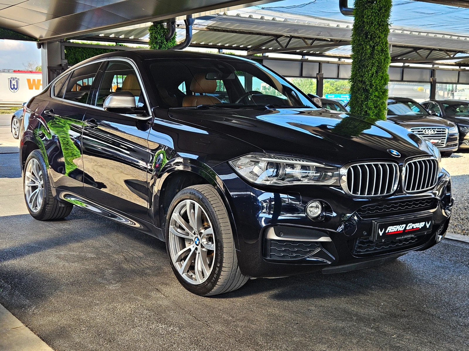 BMW X6 M50D/DIGITAL/HARMAN/KARDON/ПОДГРЕВ/AMBIENT/LIZING, снимка 3 - Автомобили и джипове - 55593330