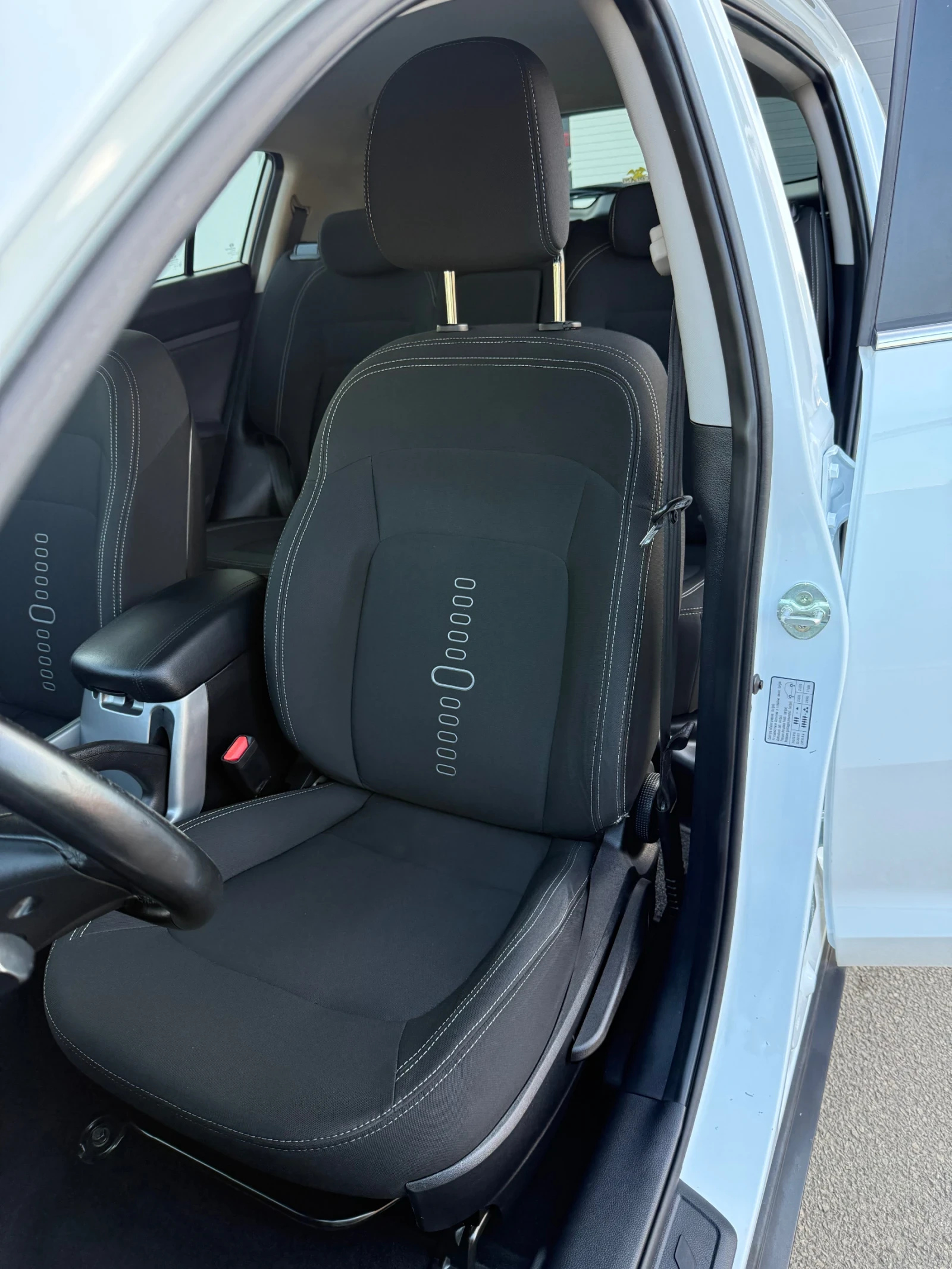 Kia Sportage 1.7CRDI Е5В ИТАЛИЯ , снимка 9 - Автомобили и джипове - 55709930