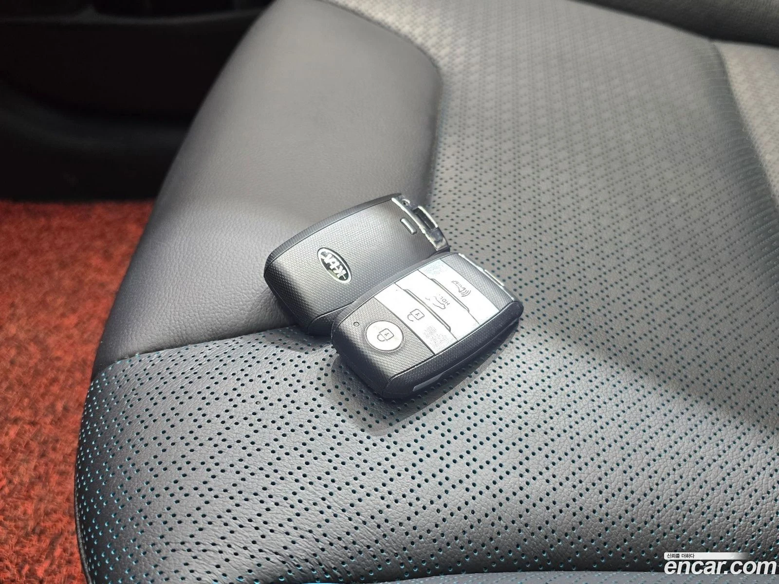 Kia Niro Noblesse, снимка 15 - Автомобили и джипове - 56484680