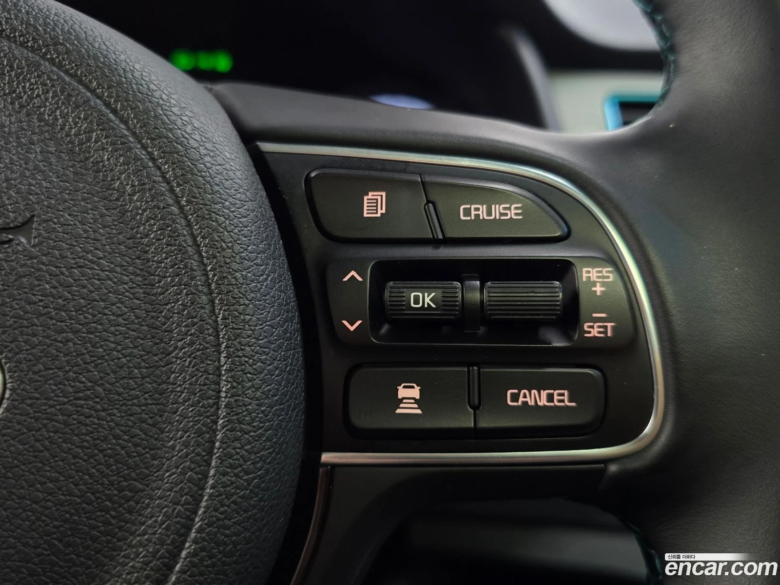 Kia Niro Noblesse, снимка 16 - Автомобили и джипове - 56484680