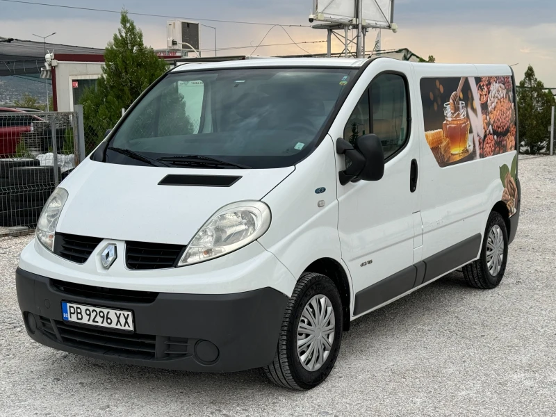 Renault Trafic 2.0DCI Климатик::Италия, снимка 1 - Бусове и автобуси - 47068440