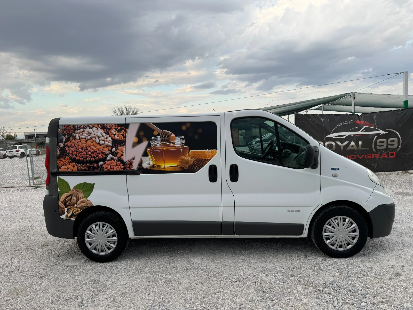 Renault Trafic 2.0DCI Климатик::Италия - изображение 4