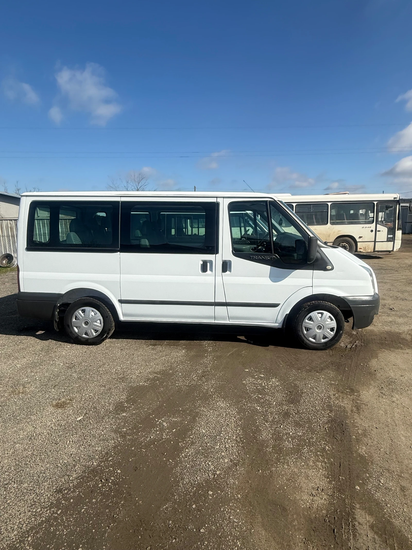 Ford Transit 2.2 - изображение 3