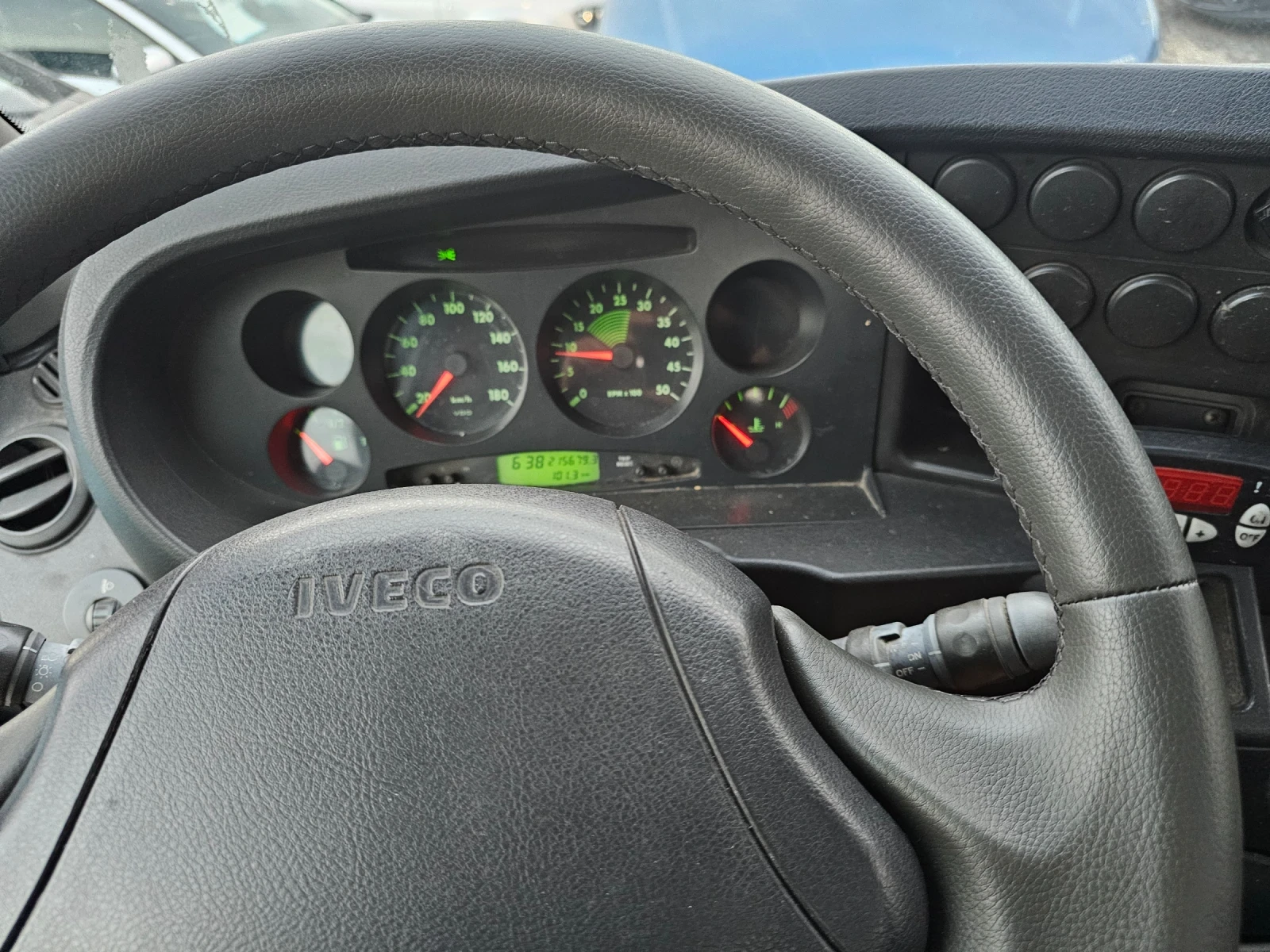 Iveco 35c13 2.8 d 130 hp 3.8/2.1, снимка 3 - Бусове и автобуси - 55317075