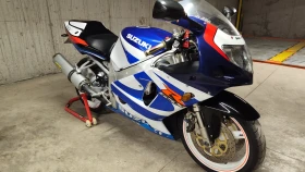 Suzuki Gsxr 750, снимка 2