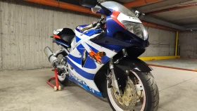 Suzuki Gsxr 750, снимка 9