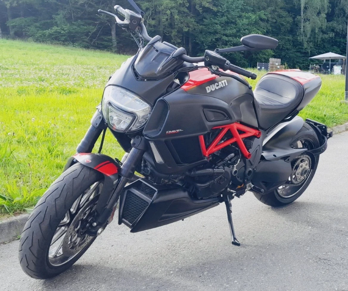 Ducati Diavel Diavel CARBON, BREMBO, TCS FULL
