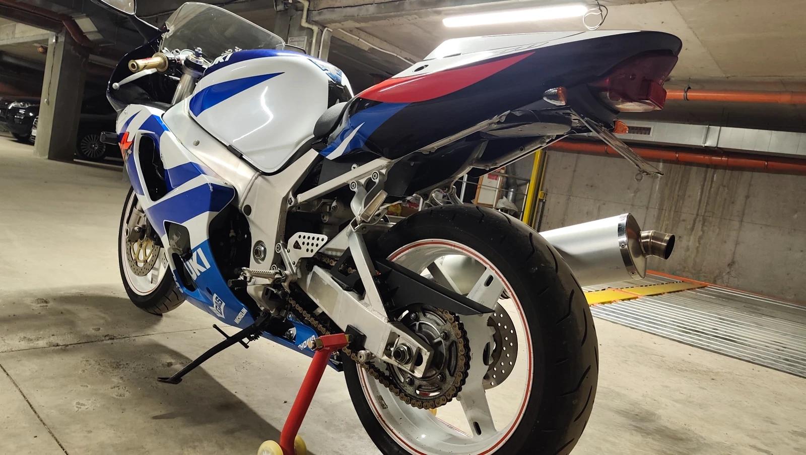 Suzuki Gsxr 750, снимка 5 - Мотоциклети и мототехника - 55790347