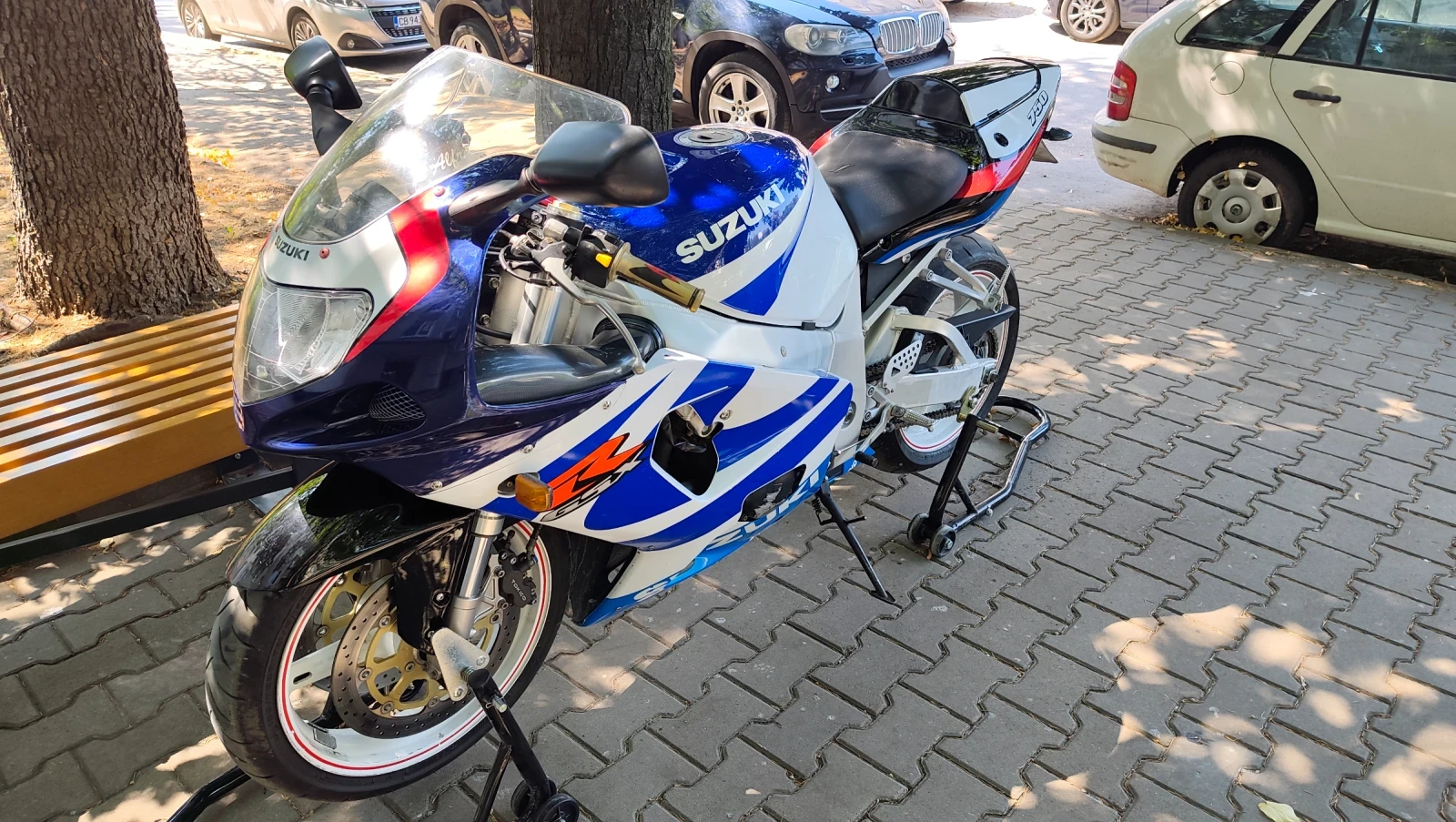 Suzuki Gsxr 750, снимка 11 - Мотоциклети и мототехника - 55790347