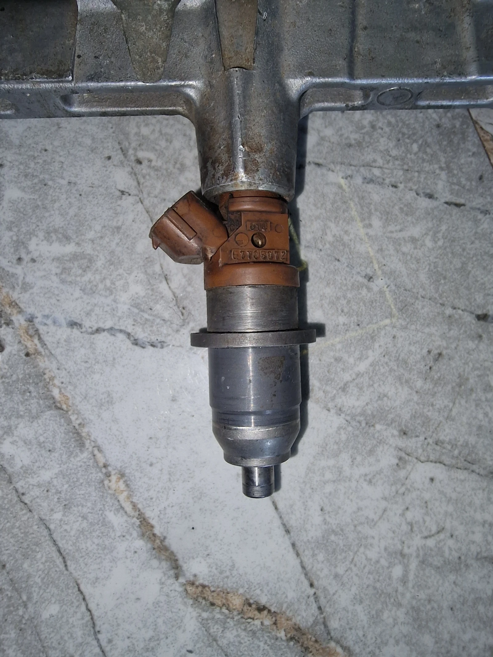 �7T05072 MR560553 ���������� ���� MITSUBISHI | Mobile.bg � ����������� 1