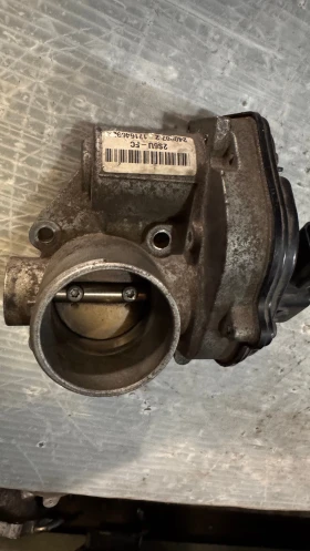 Дроселова Клапа за Ford Focus - VR256U-9E927-FC, снимка 2 - Части - 52829506