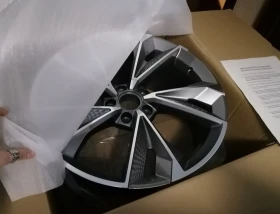        255/40R19