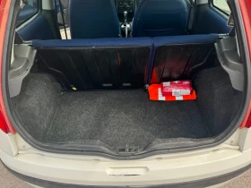 Fiat Punto Автоматик / Климатик / 136000км, снимка 12