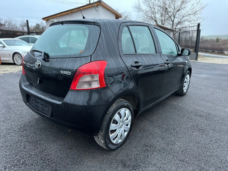 Toyota Yaris 1.3-БЕНЗИН-НАВИГАЦИЯ, снимка 4 - Автомобили и джипове - 43712604