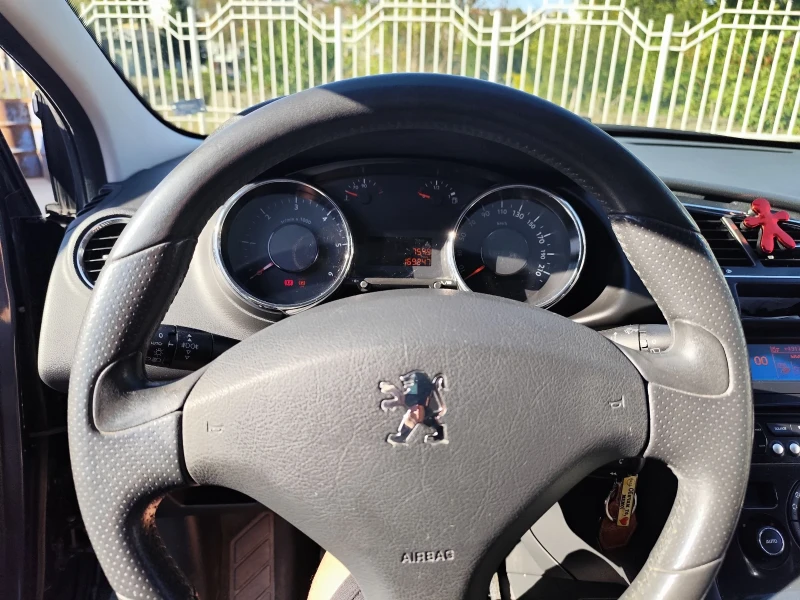 Peugeot 3008 1.6 hdi, снимка 9 - Автомобили и джипове - 47424527