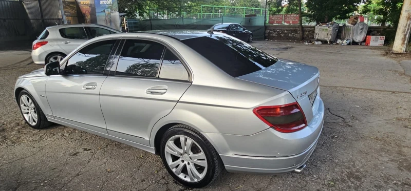 Mercedes-Benz C 220, снимка 5 - Автомобили и джипове - 48588928