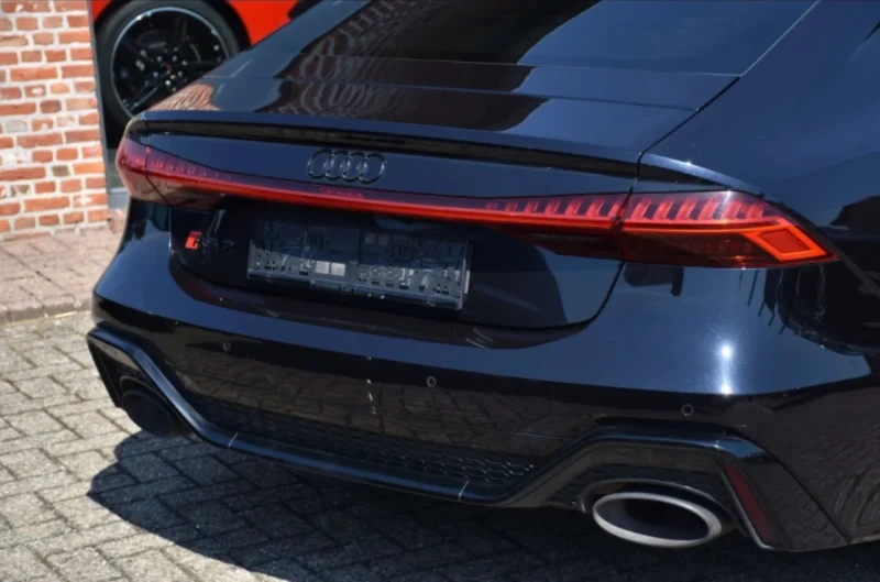 Audi Rs7 MATRIX* 360* B&O* ОБДУХВАНЕ* ВАКУМ* DIS* 600Hp* FU, снимка 4 - Автомобили и джипове - 52637369