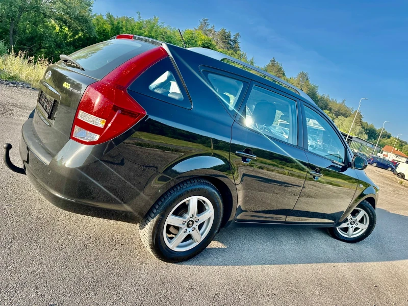 Kia Ceed 1.6CRDI* REALNI KM* , снимка 6 - Автомобили и джипове - 50011882