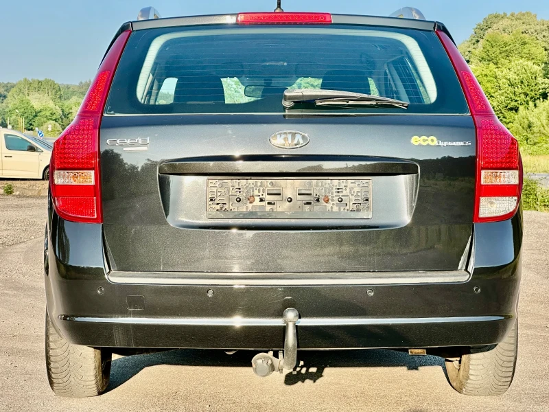 Kia Ceed 1.6CRDI* REALNI KM* , снимка 5 - Автомобили и джипове - 50011882