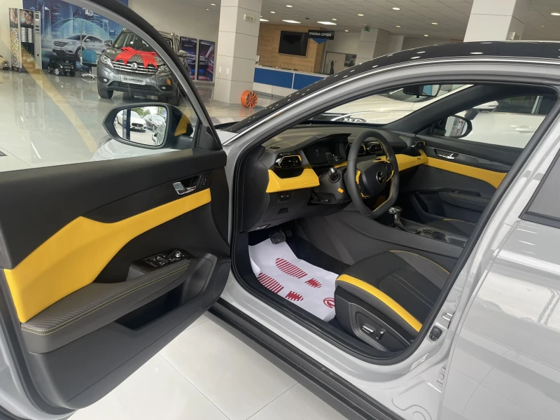 DONGFENG Shine  Е3, снимка 6 - Автомобили и джипове - 52654725