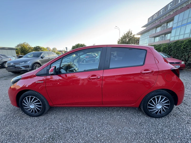 Toyota Yaris 1.5i Hybrid, снимка 3 - Автомобили и джипове - 51620503
