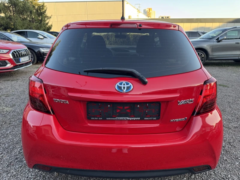 Toyota Yaris 1.5i Hybrid, снимка 5 - Автомобили и джипове - 51620503