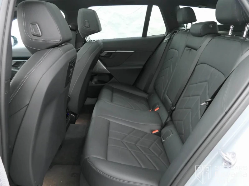 BMW 520 d xDrive Touring M Sport Paket Steptronic, снимка 8 - Автомобили и джипове - 53382078