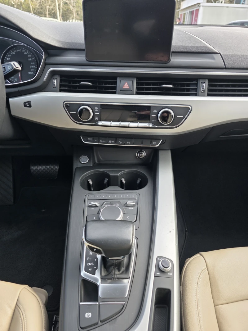 Audi A4 35 TDI, снимка 12 - Автомобили и джипове - 53492346