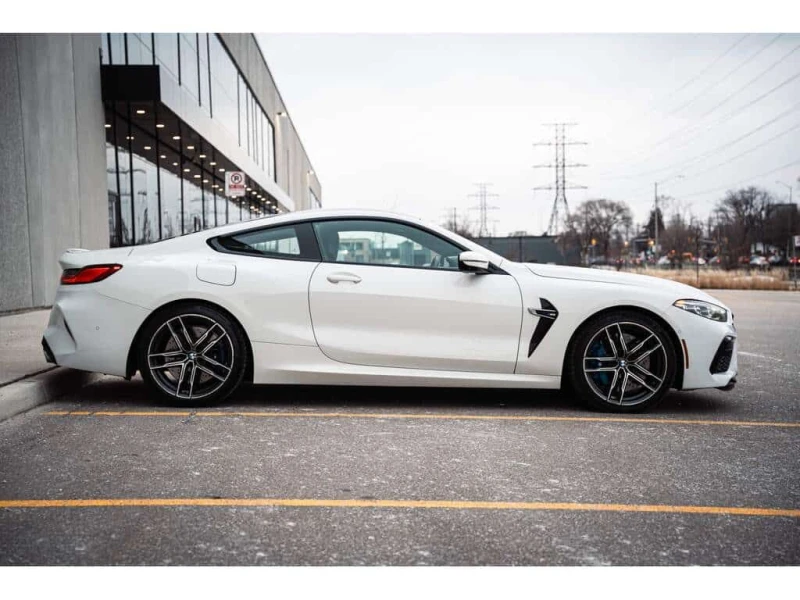 BMW M8 * NO ACCIDENT| HARMAN KARDON| HEATED & VENTILATED , снимка 4 - Автомобили и джипове - 53538448