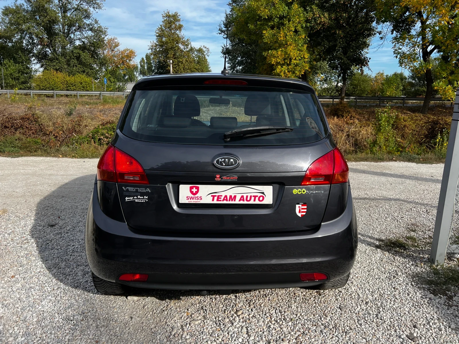 Kia Venga 1.6 CRDI 6-SPEED SWISS EDITION - изображение 4