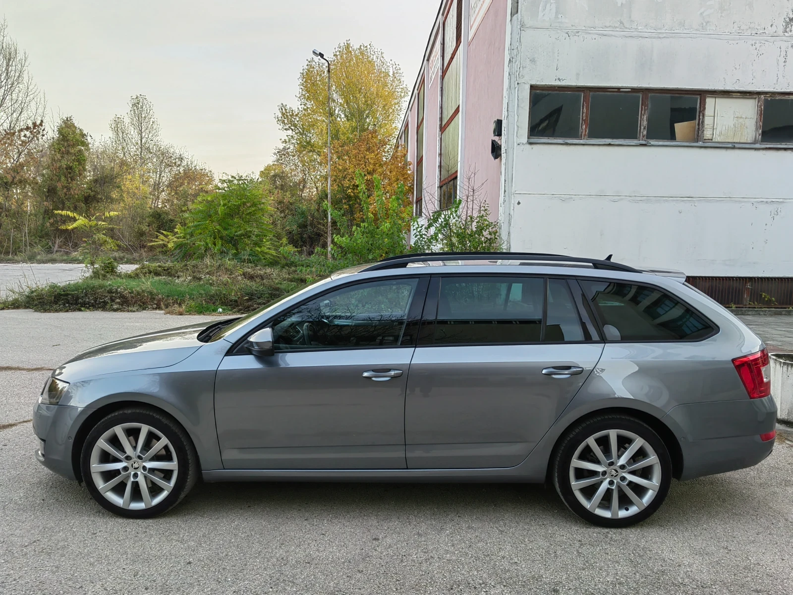 Skoda Octavia 1.8TSI / DSG / 4x4  - изображение 6