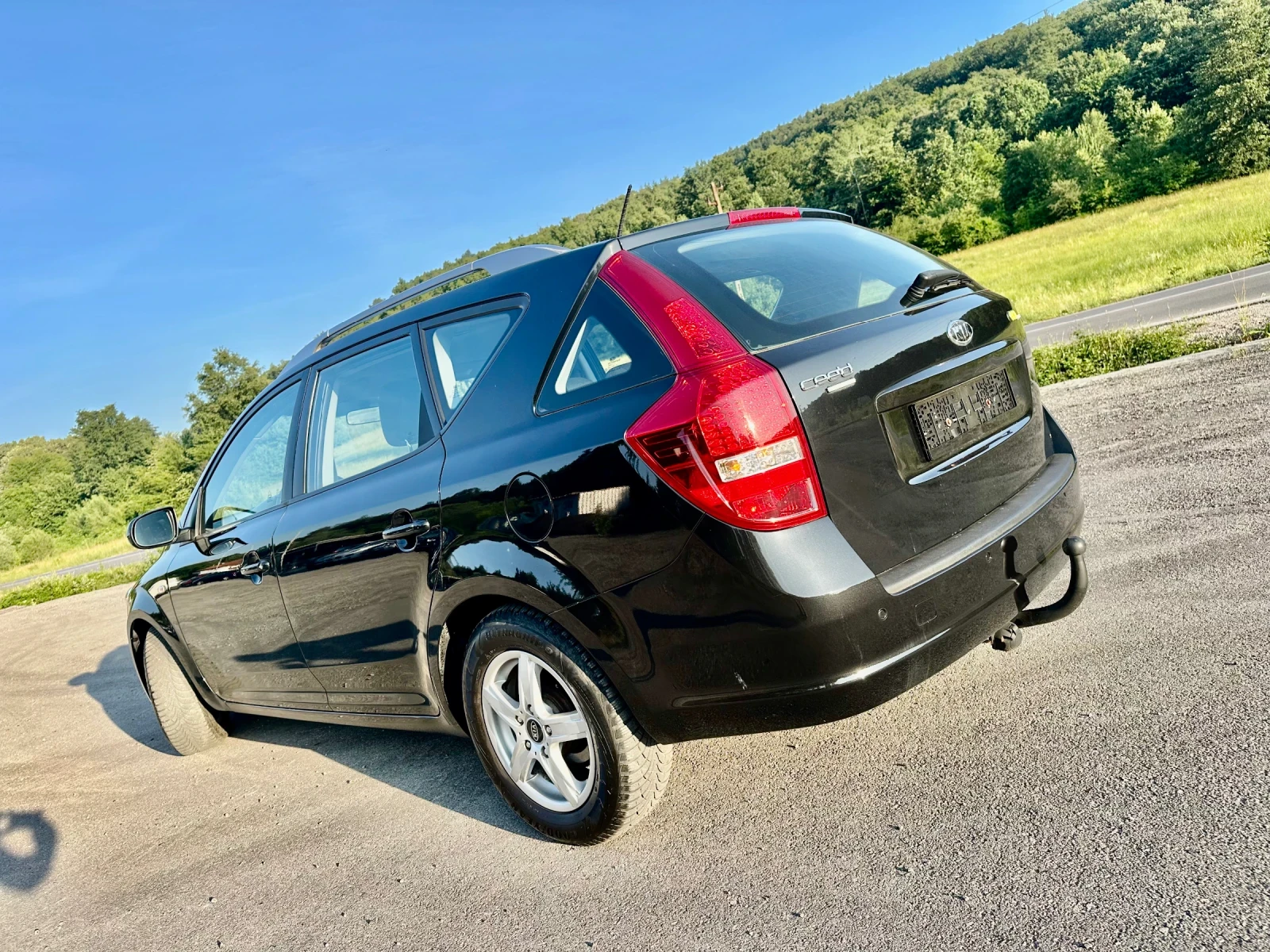 Kia Ceed 1.6CRDI* REALNI KM*  - изображение 4