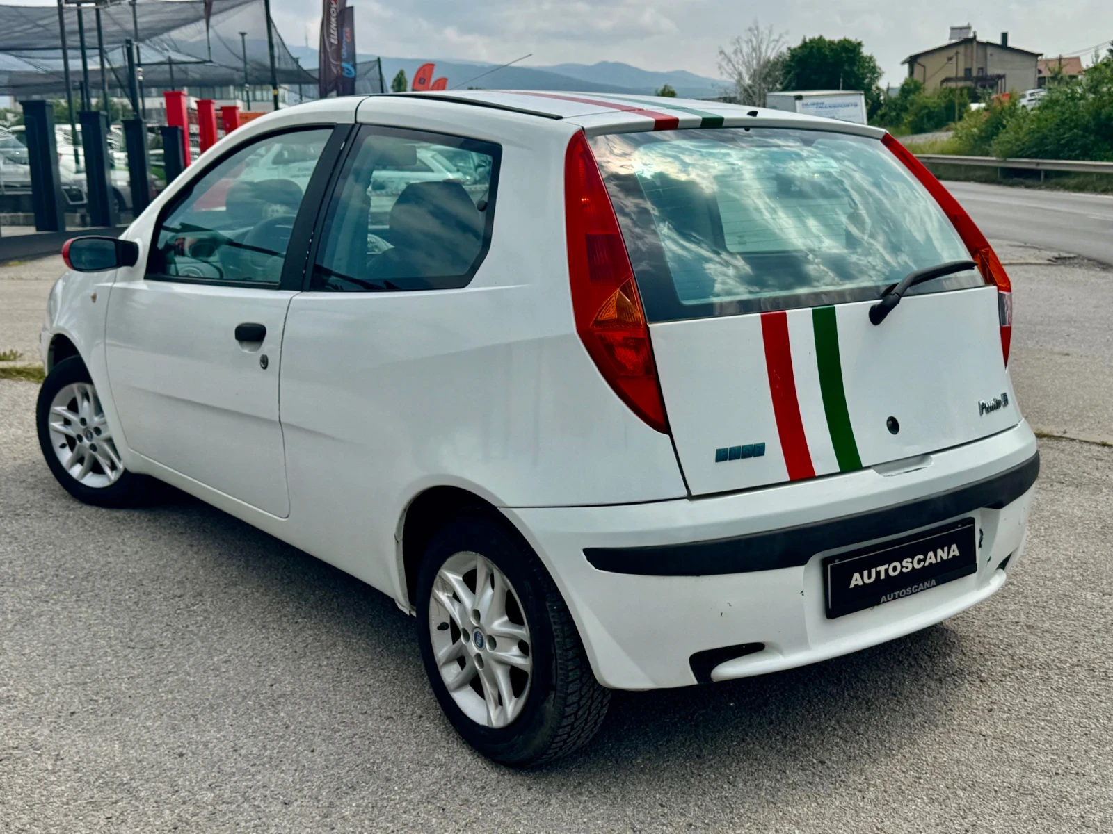 Fiat Punto Автоматик / Климатик / 136000км - изображение 4