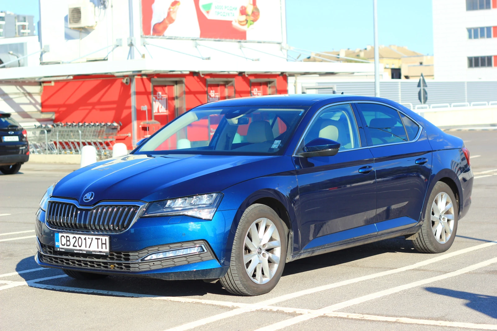 Skoda Superb Style Plus 2.0 бензин 190кс. - изображение 2