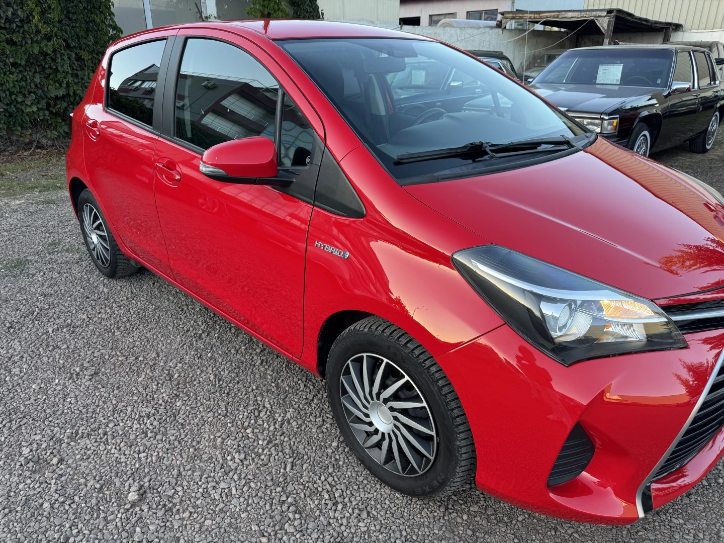 Toyota Yaris 1.5i Hybrid - изображение 9